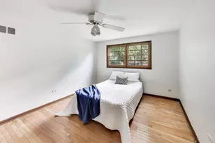 2620 N Phelps Ave, Arlington Heights, IL 60004 - Photo 25