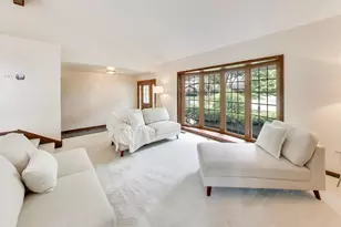 2620 N Phelps Ave, Arlington Heights, IL 60004 - Photo 3