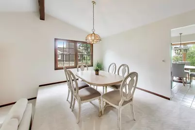 2620 N Phelps Avenue, Arlington Heights, IL 60004 - Photo 5