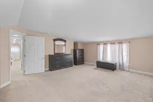 10715 Diversey Ave, Melrose Park, IL 60164 - Photo 9