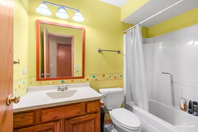 37W907 Bowes Road, Elgin, IL 60124 - Photo 17