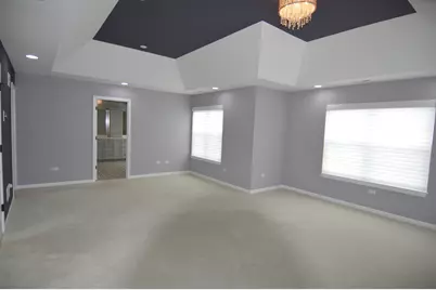 124 Roman Lane, Hawthorn Woods, IL 60047 - Photo 9