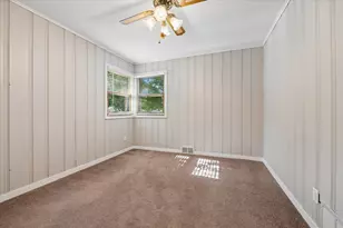 110 W 12th Ave, Naperville, IL 60563 - Photo 15