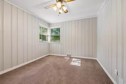 110 W 12th Avenue, Naperville, IL 60563 - Photo 13