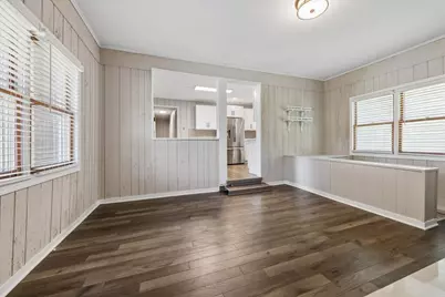110 W 12th Avenue, Naperville, IL 60563 - Photo 11