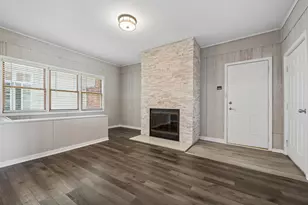 110 W 12th Ave, Naperville, IL 60563 - Photo 13