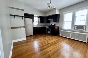 2831 N 75th Ave, Elmwood Park, IL 60707 - Photo 3