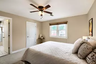 5310 N Lockwood Ave, Chicago, IL 60630 - Photo 11