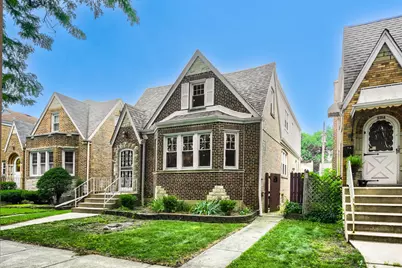 5310 N Lockwood Avenue, Chicago, IL 60630 - Photo 1