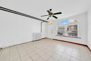 9953 S Ave M, Chicago, IL 60617 - Photo 7
