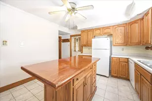 219 E Michigan Ave, Pontiac, IL 61764 - Photo 17