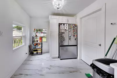 2518 N 79th Avenue, Elmwood Park, IL 60707 - Photo 9