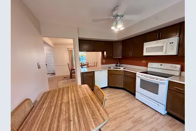 221 W Golfview Terrace, Palatine, IL 60067 - Photo 11