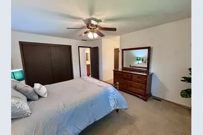 221 W Golfview Terrace, Palatine, IL 60067 - Photo 17