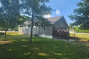 1090 Second St, Lomax, IL 61454 - Photo 37