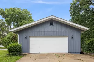 1198 Lisbon St, Morris, IL 60450 - Photo 23
