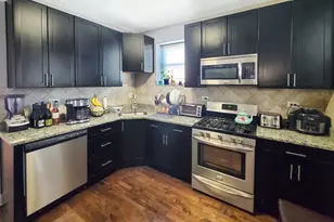 3215 W Warner Ave, Chicago, IL 60618 - Photo 5