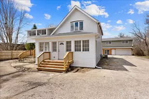 544 N Hainesville Rd, Round Lake Park, IL 60073 - Photo 3