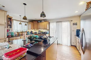 104 Channel Dr, Port Barrington, IL 60010 - Photo 11