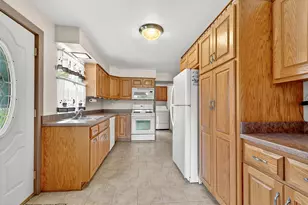 34453 S Davy Ln, Wilmington, IL 60481 - Photo 5