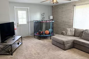 843 N 2401st Rd, Oglesby, IL 61348 - Photo 5