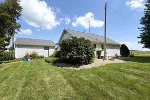 843 N 2401st Rd, Oglesby, IL 61348 - Photo 21