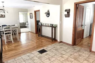843 N 2401st Rd, Oglesby, IL 61348 - Photo 9
