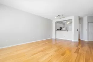 3089 Kentshire Cir, Naperville, IL 60564 - Photo 5