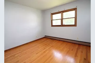 2107 Ohio Parkway, Rockford, IL 61108 - Photo 15