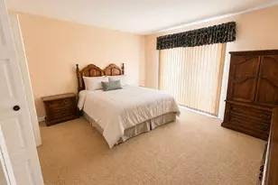 1019 Tobey Ct, Schaumburg, IL 60194 - Photo 5