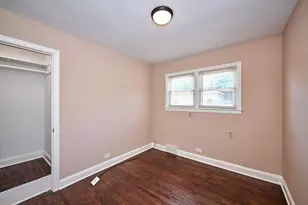 7810 E Prairie Rd, Skokie, IL 60076 - Photo 9