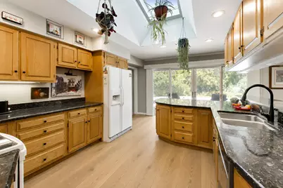 6370 Pontiac Drive, Indian Head Park, IL 60525 - Photo 13