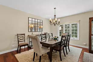 21 Stonehenge Ct, Burr Ridge, IL 60527 - Photo 7