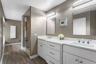 21 Stonehenge Ct, Burr Ridge, IL 60527 - Photo 21