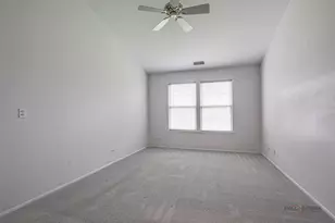 1262 N Wellington Ct, Buffalo Grove, IL 60089 - Photo 27