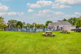 1262 N Wellington Ct, Buffalo Grove, IL 60089 - Photo 35