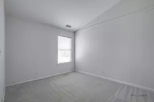 1262 N Wellington Ct, Buffalo Grove, IL 60089 - Photo 19