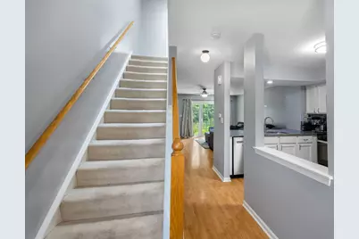 1827 Grove Avenue, Schaumburg, IL 60193 - Photo 3