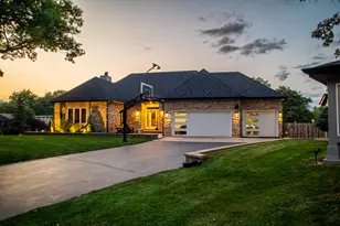 40W022 Tanner Rd, North Aurora, IL 60542 - Photo 3