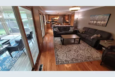 3885 Thornberry Way, Lake in the Hills, IL 60156 - Photo 39