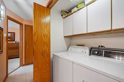 8560 W Foster Avenue #202, Norridge, IL 60706 - Photo 19