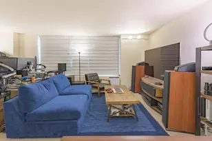 777 N Michigan Ave, Chicago, IL 60611 - Photo 3