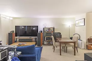 777 N Michigan Ave, Chicago, IL 60611 - Photo 9