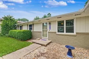 2312 Blackthorn Dr, Champaign, IL 61821 - Photo 5