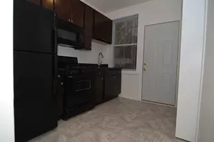 3221 W Division St, Chicago, IL 60651 - Photo 9