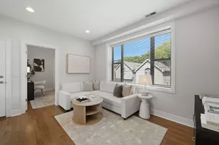 2312 W McLean Ave, Chicago, IL 60647 - Photo 9