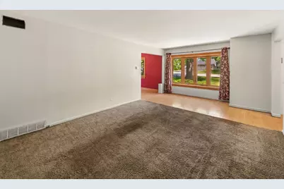5706 Leitch Avenue, Countryside, IL 60525 - Photo 11