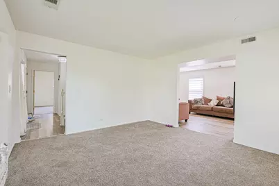 1861 Seneca Drive, Hanover Park, IL 60133 - Photo 7