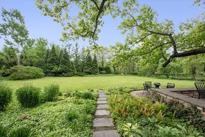 2080 Norfork Road, Northfield, IL 60093 - Photo 3