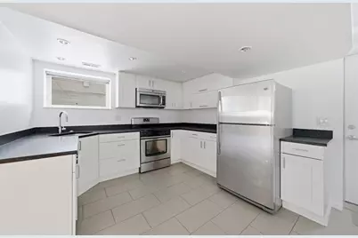 1225 W Newport Street #G, Chicago, IL 60657 - Photo 11